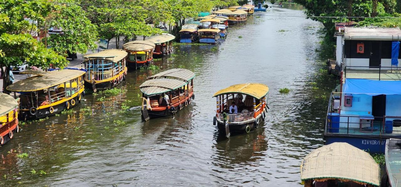'Marari Johns Homestay' Mararikulam, Alappuzha 외부 사진